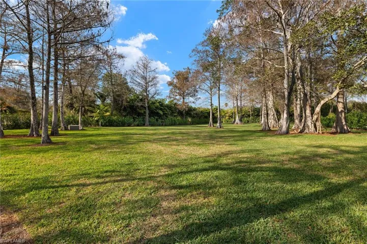 5271 Cherry Wood Dr, Naples, Florida 34119
