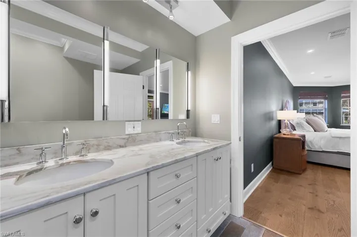 5271 Cherry Wood Dr, Naples, Florida 34119