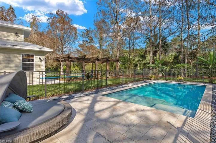 5271 Cherry Wood Dr, Naples, Florida 34119