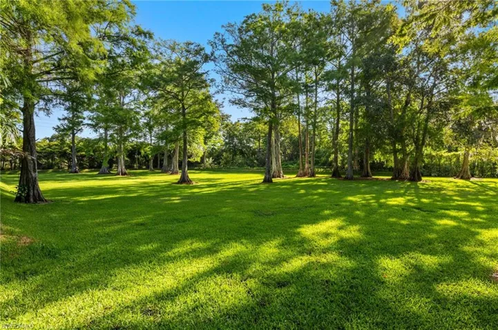 5271 Cherry Wood Dr, Naples, Florida 34119