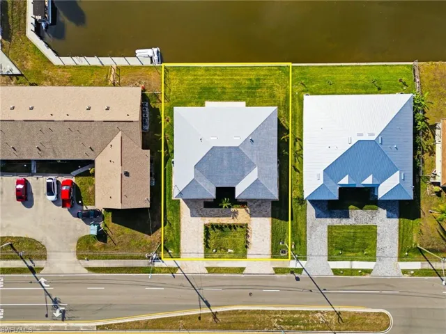 812-814 Mohawk Pkwy, Cape Coral, Florida 33914