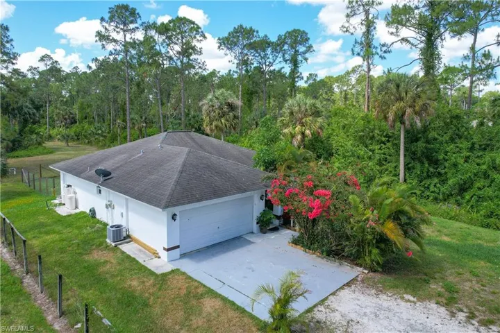 2860  18th NE AVE, Naples, FL 34120