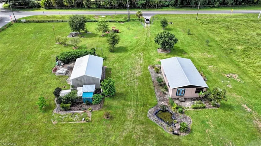 Birds eye view of property