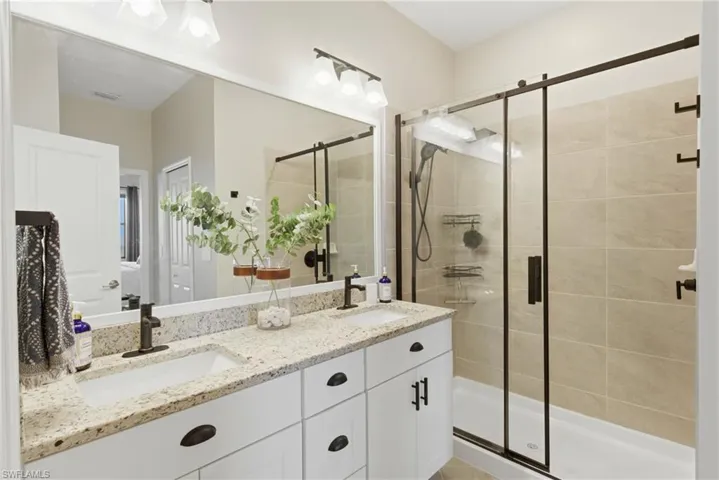 14208  Pine Lodge  LN, Fort Myers, FL 33913