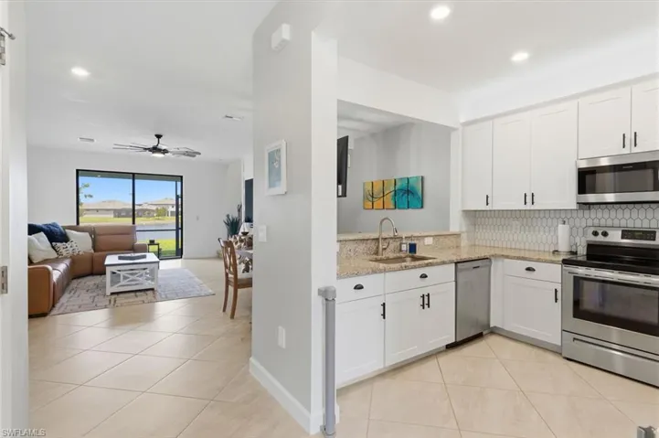14208  Pine Lodge  LN, Fort Myers, FL 33913