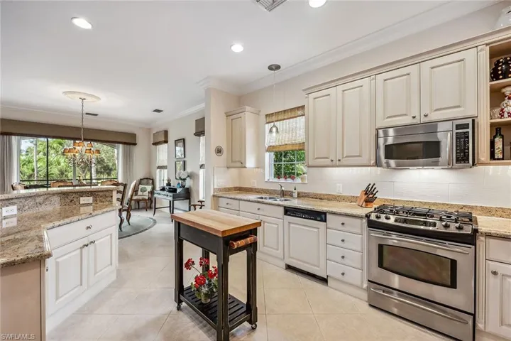 9097  Cherry Oaks  TRL, Naples, FL 34114