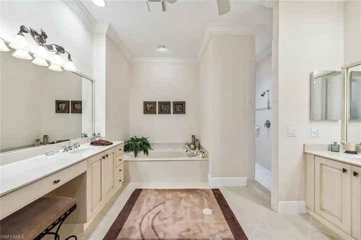 9097  Cherry Oaks  TRL, Naples, FL 34114