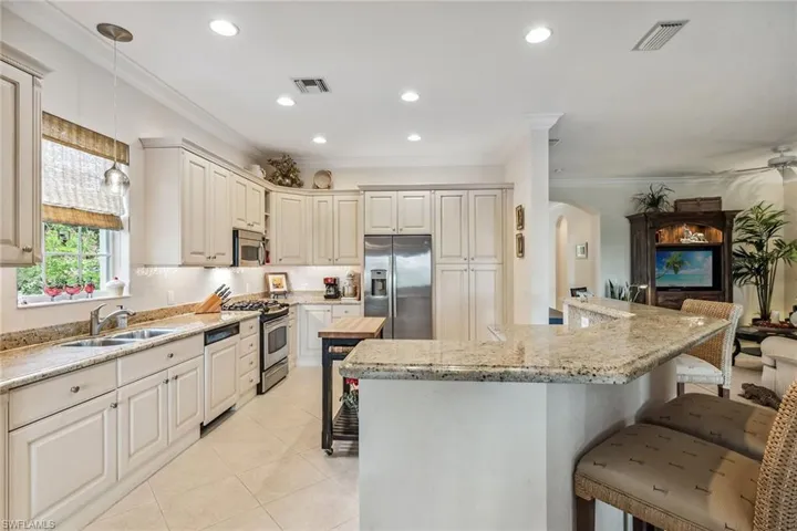 9097  Cherry Oaks  TRL, Naples, FL 34114