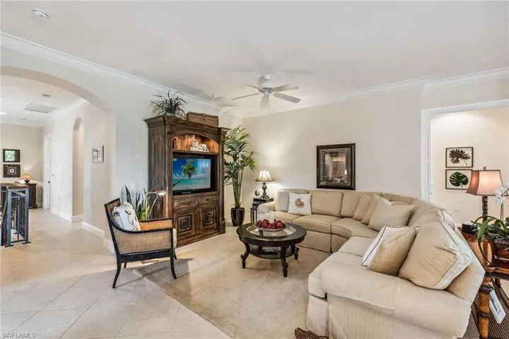 9097  Cherry Oaks  TRL, Naples, FL 34114