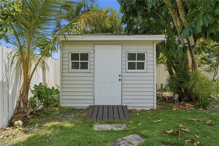 1358 Hopedale Dr, Fort Myers, Florida 33919