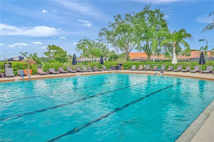 5697  Heron  LN, Naples, FL 34110