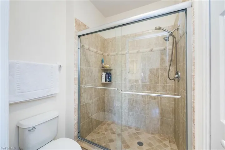 5697  Heron  LN, Naples, FL 34110