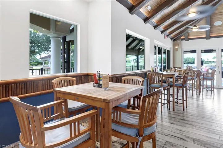 5697  Heron  LN, Naples, FL 34110