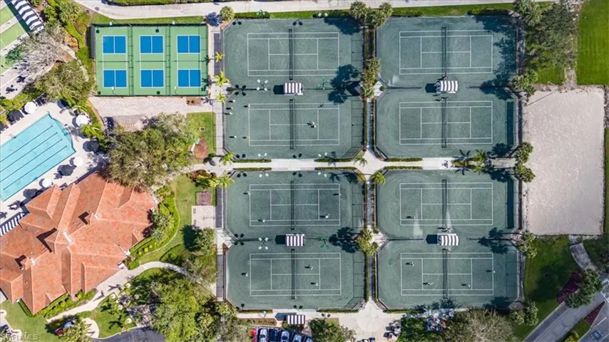 5697  Heron  LN, Naples, FL 34110