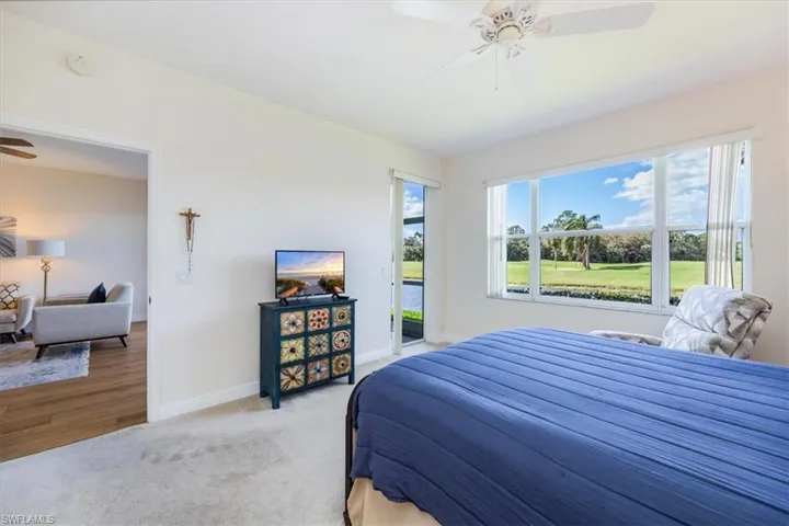 5697  Heron  LN, Naples, FL 34110