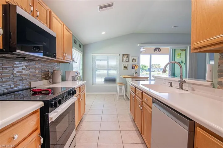 2641 Clairfont Ct, Cape Coral, Florida 33991