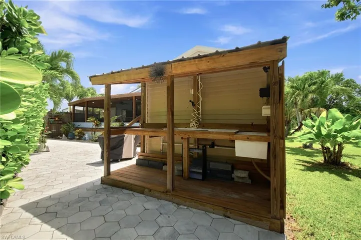 253 Worley St, Chokoloskee, Florida 34138