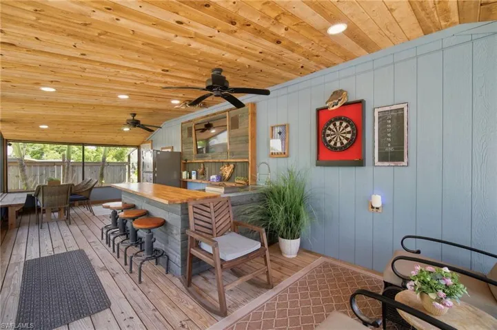 253 Worley St, Chokoloskee, Florida 34138