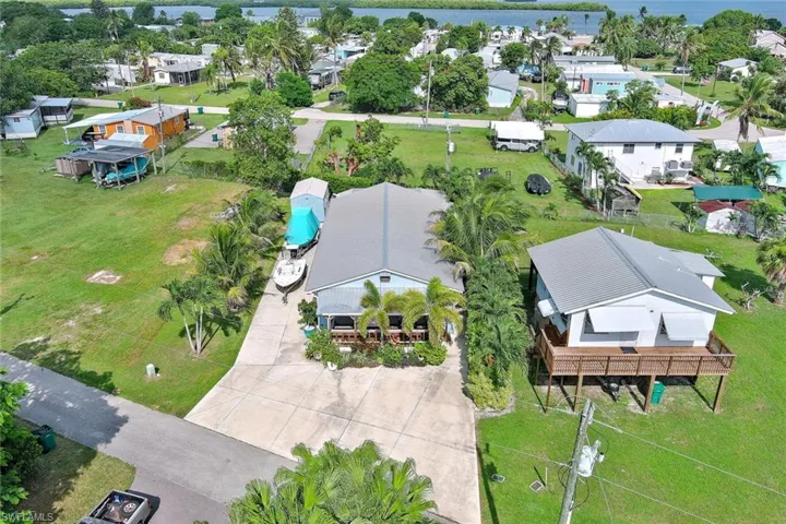 253 Worley St, Chokoloskee, Florida 34138