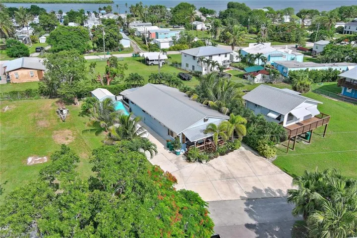 253 Worley St, Chokoloskee, Florida 34138