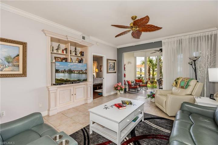655  Luisa  LN, Naples, FL 34104