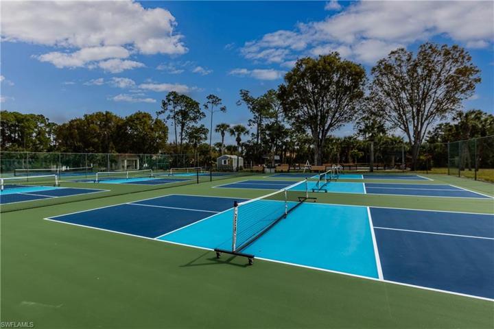 655  Luisa  LN, Naples, FL 34104