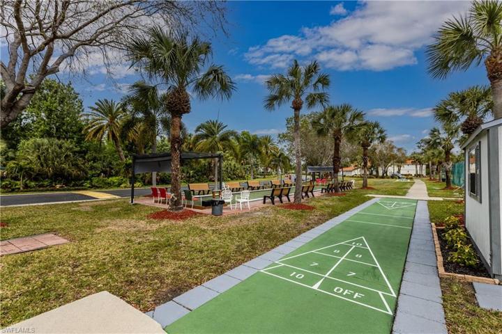 655  Luisa  LN, Naples, FL 34104