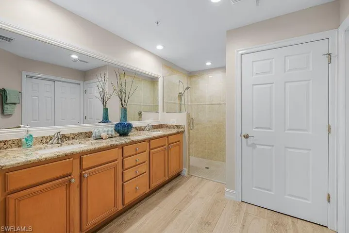 11065 Harbour Yacht Ct 101, Fort Myers, Florida 33908