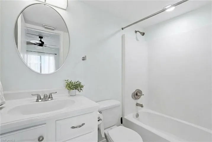 2885 Palm Beach Blvd 301, Fort Myers, Florida 33916