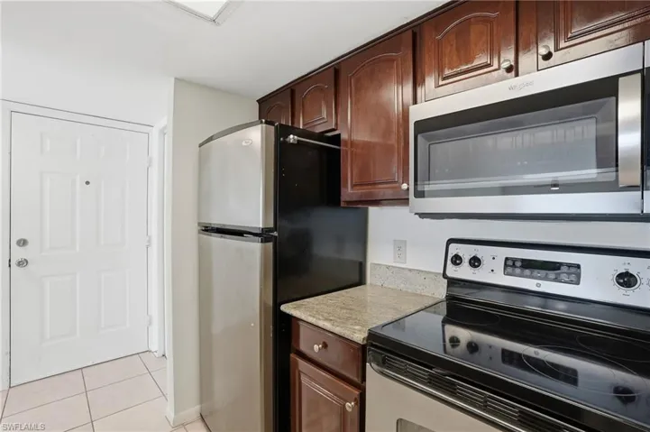 2885 Palm Beach Blvd 301, Fort Myers, Florida 33916