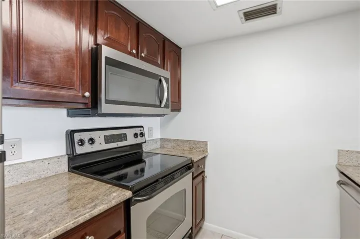 2885 Palm Beach Blvd 301, Fort Myers, Florida 33916