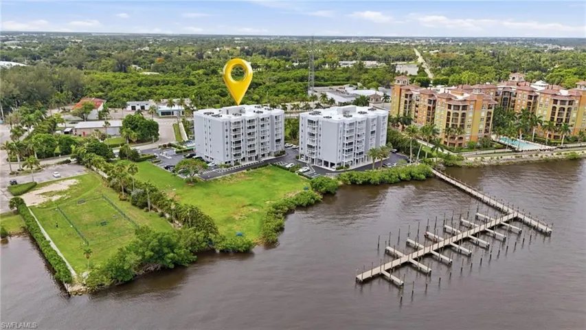 2885 Palm Beach Blvd 301, Fort Myers, Florida 33916