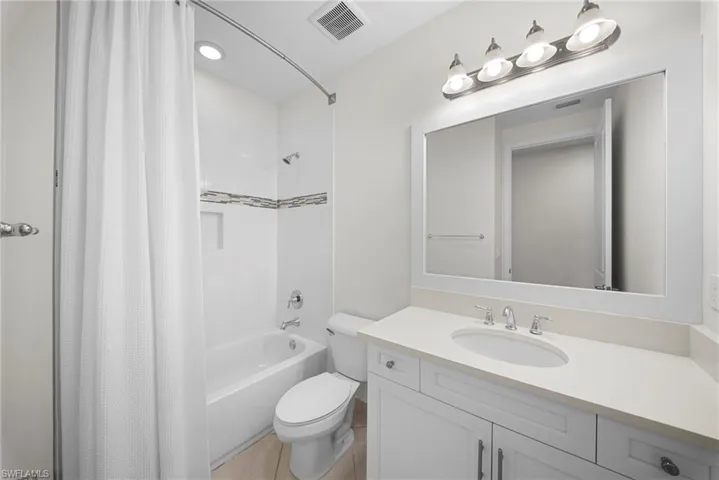 4586 Luminary Ave, Naples, Florida 34119