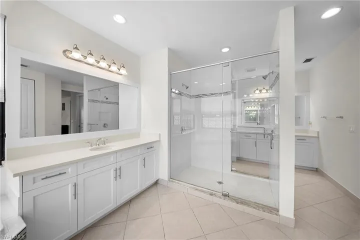 4586 Luminary Ave, Naples, Florida 34119