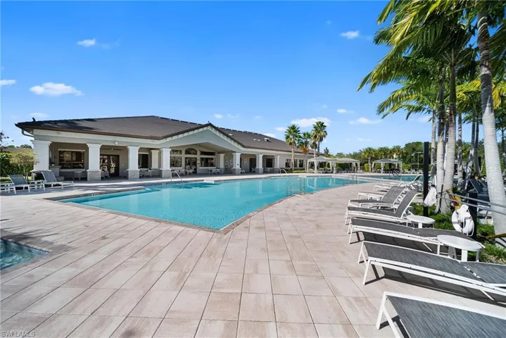 4586 Luminary Ave, Naples, Florida 34119