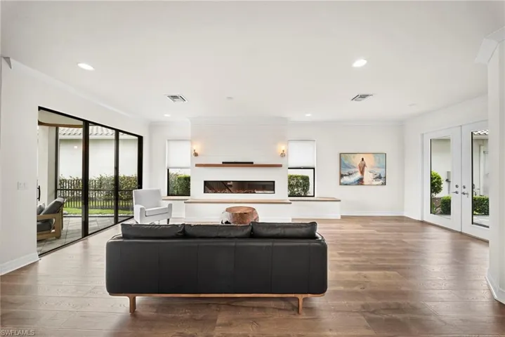 4586 Luminary Ave, Naples, Florida 34119