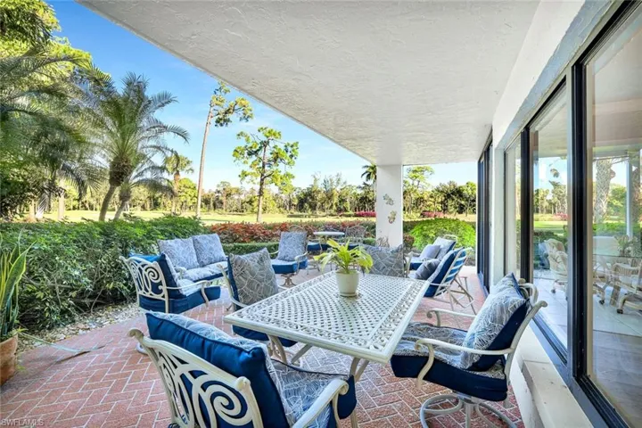 1111  Wildwood  LN, Naples, FL 34105