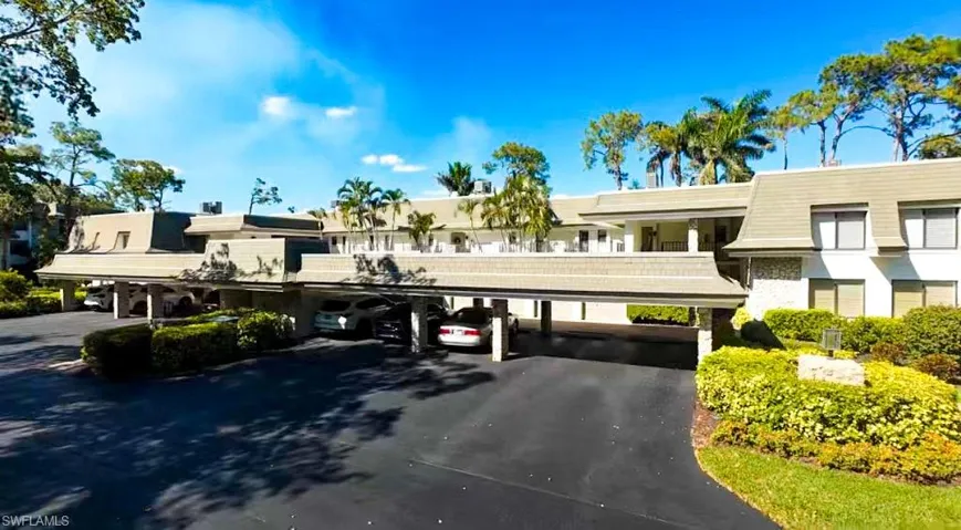 1111  Wildwood  LN, Naples, FL 34105