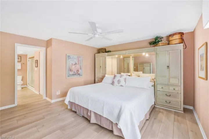 1111  Wildwood  LN, Naples, FL 34105