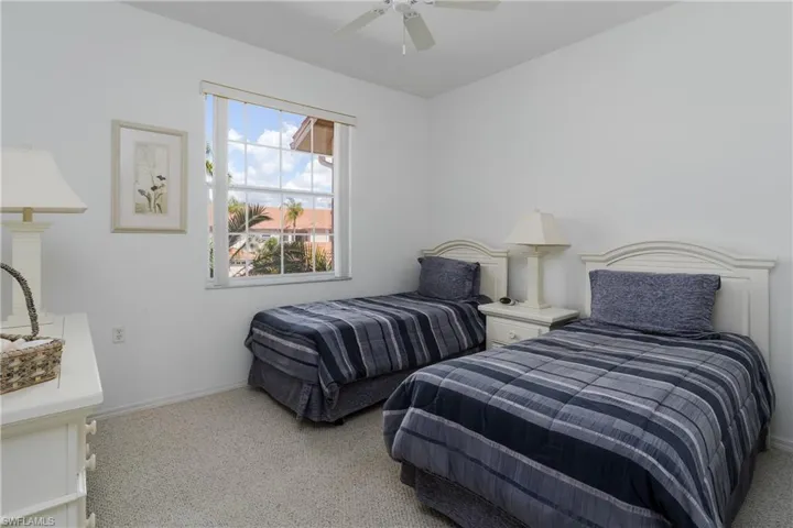 3972  Bishopwood E CT, Naples, FL 34114