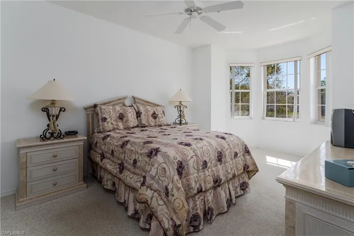 3972  Bishopwood E CT, Naples, FL 34114