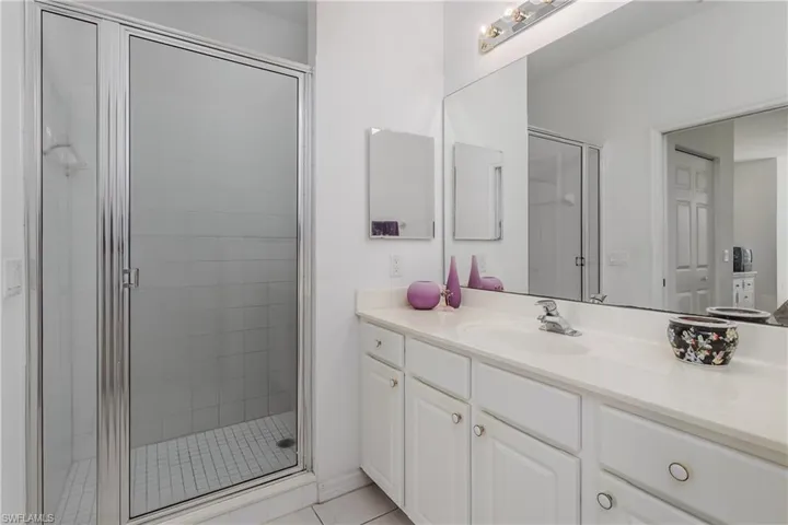 3972  Bishopwood E CT, Naples, FL 34114