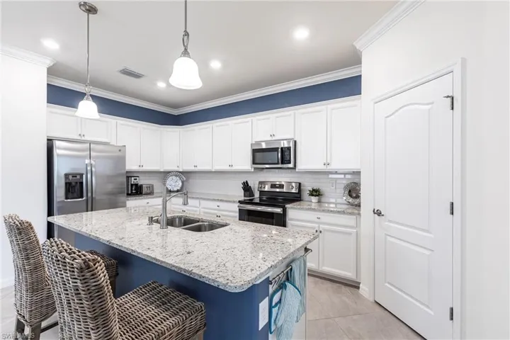 14042  Vindel  CIR, Fort Myers, FL 33905