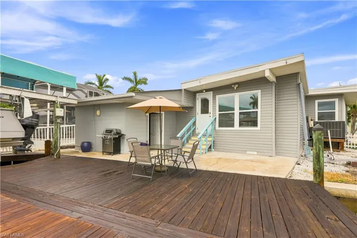 3827 Coconut Dr, St. James City, Florida 33956