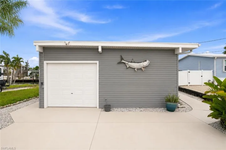 3827 Coconut Dr, St. James City, Florida 33956