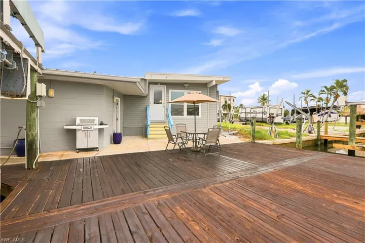 3827 Coconut Dr, St. James City, Florida 33956
