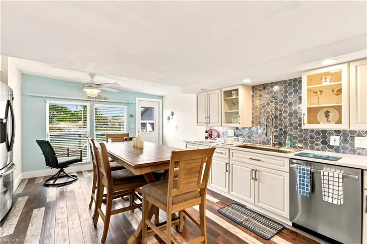 3827 Coconut Dr, St. James City, Florida 33956