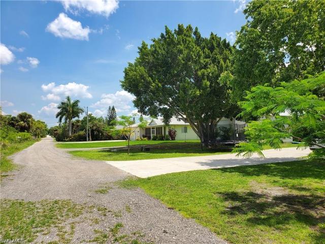 16781  Tarpon  WAY, NORTH FORT MYERS, FL 33917