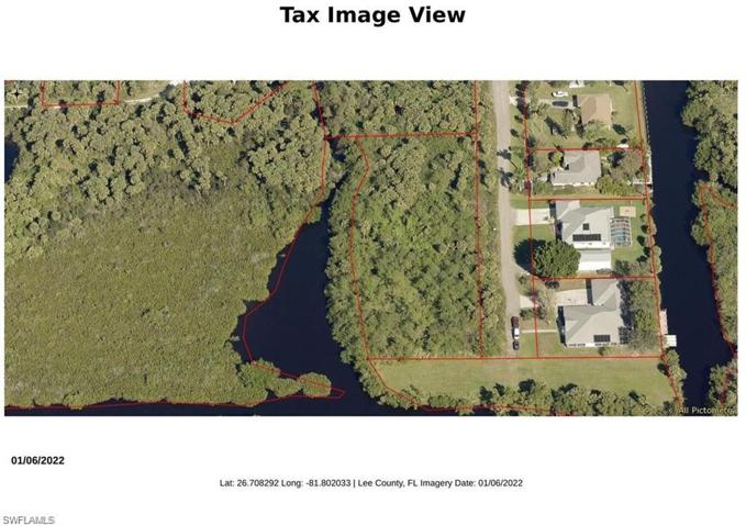 16781  Tarpon  WAY, NORTH FORT MYERS, FL 33917