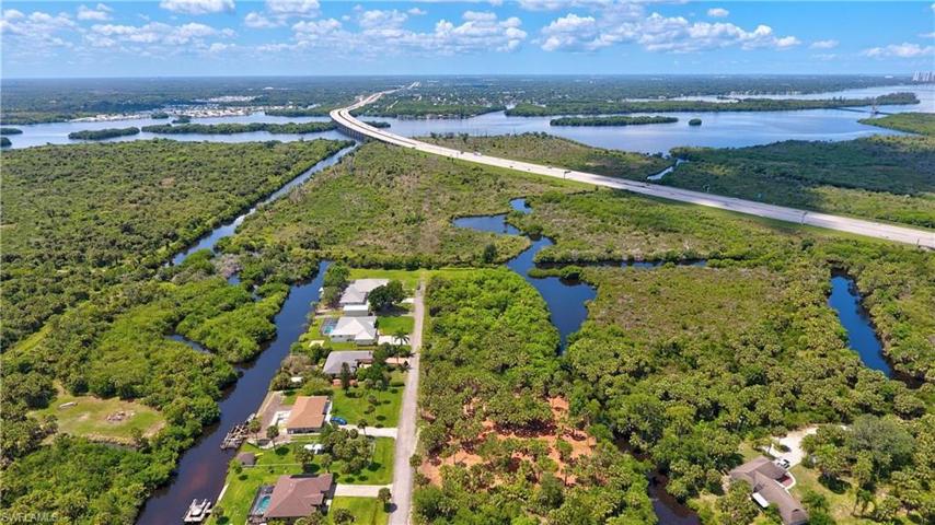 16781  Tarpon  WAY, NORTH FORT MYERS, FL 33917